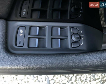 Черный Ягуар I-Pace, объемом двигателя 0 л и пробегом 120 тыс. км за 25900 $, фото 41 на Automoto.ua