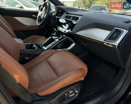 Черный Ягуар I-Pace, объемом двигателя 0 л и пробегом 89 тыс. км за 25400 $, фото 75 на Automoto.ua