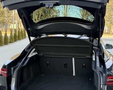 Черный Ягуар I-Pace, объемом двигателя 0 л и пробегом 128 тыс. км за 22900 $, фото 17 на Automoto.ua