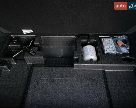 Черный Ягуар I-Pace, объемом двигателя 0 л и пробегом 120 тыс. км за 25900 $, фото 126 на Automoto.ua