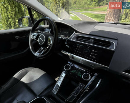Черный Ягуар I-Pace, объемом двигателя 0 л и пробегом 128 тыс. км за 21550 $, фото 7 на Automoto.ua