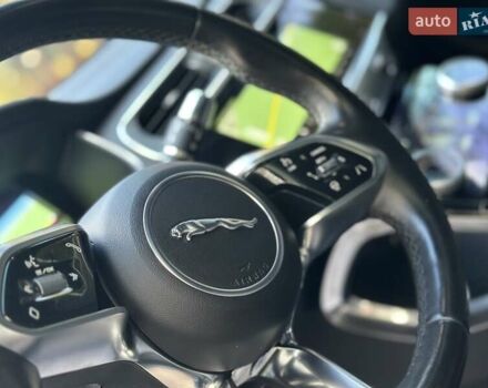 Черный Ягуар I-Pace, объемом двигателя 0 л и пробегом 78 тыс. км за 22700 $, фото 59 на Automoto.ua