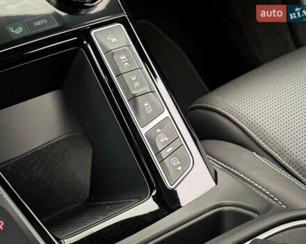 Черный Ягуар I-Pace, объемом двигателя 0 л и пробегом 138 тыс. км за 24500 $, фото 70 на Automoto.ua