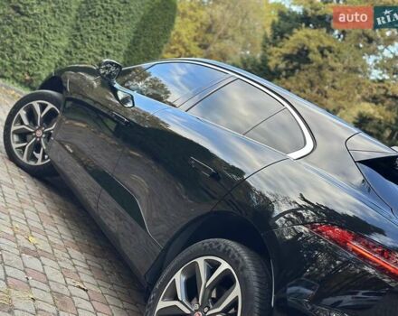 Черный Ягуар I-Pace, объемом двигателя 0 л и пробегом 80 тыс. км за 22750 $, фото 32 на Automoto.ua