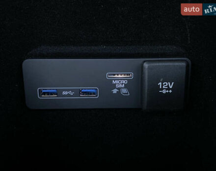 Черный Ягуар I-Pace, объемом двигателя 0 л и пробегом 120 тыс. км за 25900 $, фото 110 на Automoto.ua