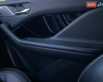 Черный Ягуар I-Pace, объемом двигателя 0 л и пробегом 120 тыс. км за 25900 $, фото 131 на Automoto.ua