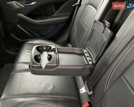 Чорний Ягуар I-Pace, об'ємом двигуна 0 л та пробігом 120 тис. км за 24900 $, фото 99 на Automoto.ua