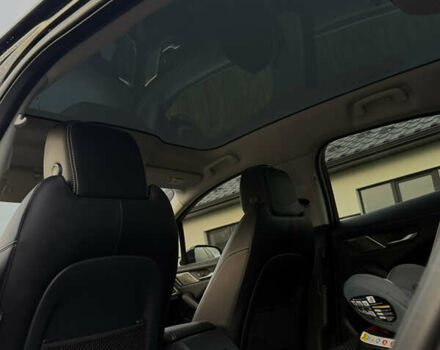 Черный Ягуар I-Pace, объемом двигателя 0 л и пробегом 115 тыс. км за 26800 $, фото 37 на Automoto.ua