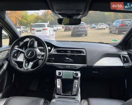 Черный Ягуар I-Pace, объемом двигателя 0 л и пробегом 80 тыс. км за 13999 $, фото 7 на Automoto.ua