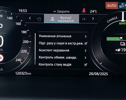 Черный Ягуар I-Pace, объемом двигателя 0 л и пробегом 120 тыс. км за 24900 $, фото 66 на Automoto.ua