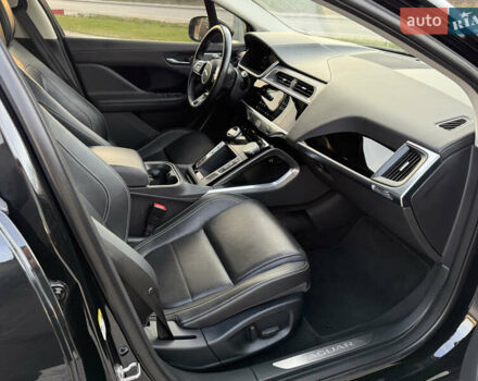 Черный Ягуар I-Pace, объемом двигателя 0 л и пробегом 99 тыс. км за 21900 $, фото 30 на Automoto.ua