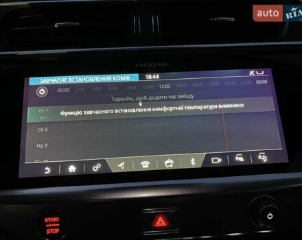 Черный Ягуар I-Pace, объемом двигателя 0 л и пробегом 90 тыс. км за 26900 $, фото 68 на Automoto.ua