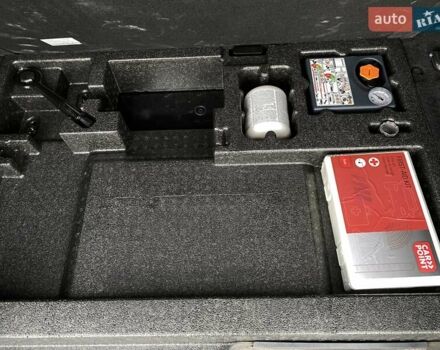 Черный Ягуар I-Pace, объемом двигателя 0 л и пробегом 98 тыс. км за 25200 $, фото 81 на Automoto.ua