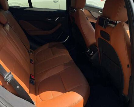 Черный Ягуар I-Pace, объемом двигателя 0 л и пробегом 77 тыс. км за 32000 $, фото 12 на Automoto.ua