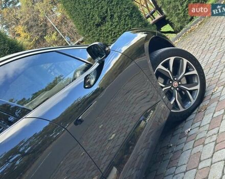 Черный Ягуар I-Pace, объемом двигателя 0 л и пробегом 80 тыс. км за 22750 $, фото 24 на Automoto.ua