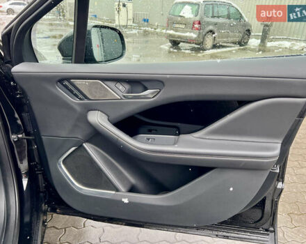 Черный Ягуар I-Pace, объемом двигателя 0 л и пробегом 116 тыс. км за 23990 $, фото 24 на Automoto.ua