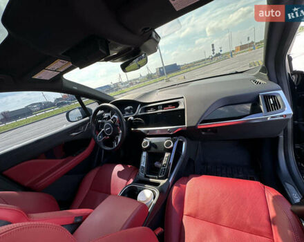 Черный Ягуар I-Pace, объемом двигателя 0 л и пробегом 74 тыс. км за 28800 $, фото 16 на Automoto.ua