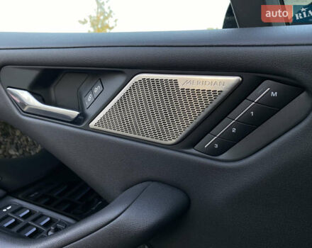 Черный Ягуар I-Pace, объемом двигателя 0 л и пробегом 120 тыс. км за 25900 $, фото 8 на Automoto.ua