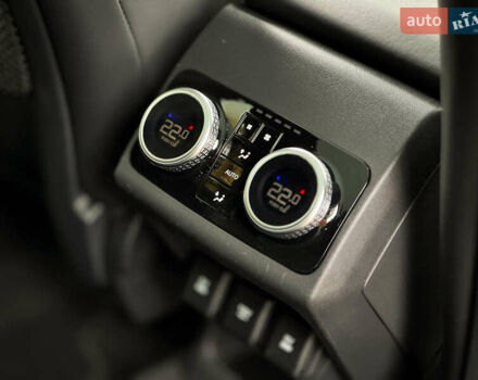 Черный Ягуар I-Pace, объемом двигателя 0 л и пробегом 138 тыс. км за 24500 $, фото 56 на Automoto.ua