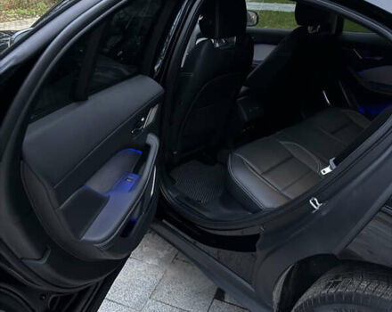 Черный Ягуар I-Pace, объемом двигателя 0 л и пробегом 69 тыс. км за 29900 $, фото 18 на Automoto.ua
