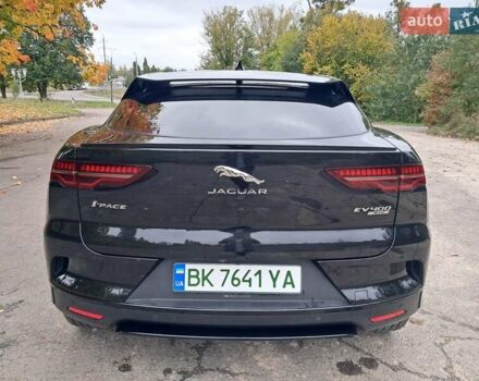 Черный Ягуар I-Pace, объемом двигателя 0 л и пробегом 180 тыс. км за 22500 $, фото 4 на Automoto.ua