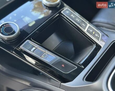 Черный Ягуар I-Pace, объемом двигателя 0 л и пробегом 80 тыс. км за 22750 $, фото 42 на Automoto.ua