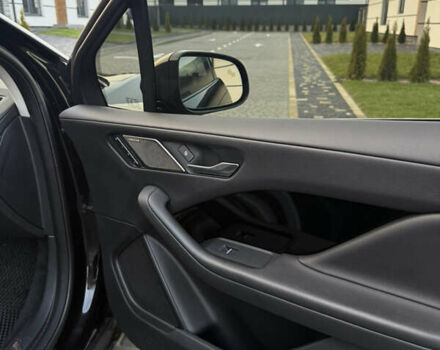 Черный Ягуар I-Pace, объемом двигателя 0 л и пробегом 115 тыс. км за 26800 $, фото 19 на Automoto.ua