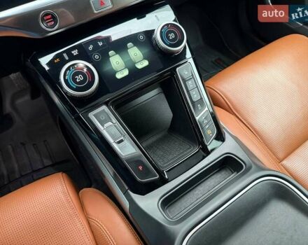 Чорний Ягуар I-Pace, об'ємом двигуна 0 л та пробігом 75 тис. км за 32990 $, фото 29 на Automoto.ua