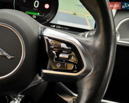 Черный Ягуар I-Pace, объемом двигателя 0 л и пробегом 138 тыс. км за 24500 $, фото 75 на Automoto.ua