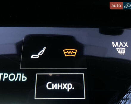 Черный Ягуар I-Pace, объемом двигателя 0 л и пробегом 120 тыс. км за 25900 $, фото 92 на Automoto.ua