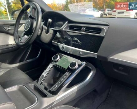 Черный Ягуар I-Pace, объемом двигателя 0 л и пробегом 80 тыс. км за 13999 $, фото 11 на Automoto.ua