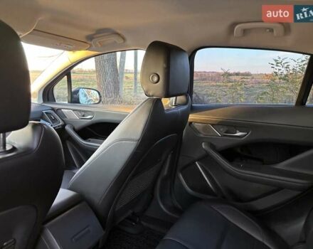 Чорний Ягуар I-Pace, об'ємом двигуна 0 л та пробігом 126 тис. км за 25500 $, фото 8 на Automoto.ua