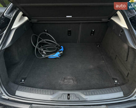 Черный Ягуар I-Pace, объемом двигателя 0 л и пробегом 115 тыс. км за 26800 $, фото 52 на Automoto.ua