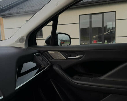 Черный Ягуар I-Pace, объемом двигателя 0 л и пробегом 115 тыс. км за 26800 $, фото 33 на Automoto.ua