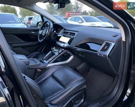 Черный Ягуар I-Pace, объемом двигателя 0 л и пробегом 120 тыс. км за 25900 $, фото 134 на Automoto.ua