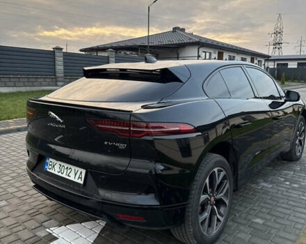 Черный Ягуар I-Pace, объемом двигателя 0 л и пробегом 115 тыс. км за 26800 $, фото 3 на Automoto.ua