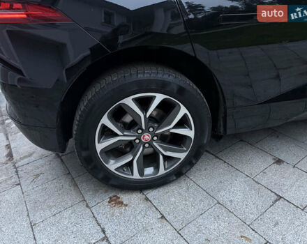 Черный Ягуар I-Pace, объемом двигателя 0 л и пробегом 69 тыс. км за 29900 $, фото 9 на Automoto.ua