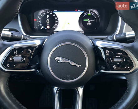 Черный Ягуар I-Pace, объемом двигателя 0 л и пробегом 120 тыс. км за 25900 $, фото 51 на Automoto.ua