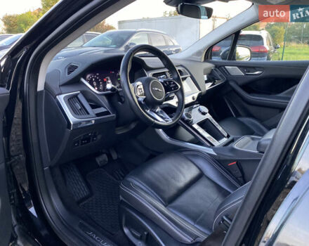 Черный Ягуар I-Pace, объемом двигателя 0 л и пробегом 120 тыс. км за 25900 $, фото 1 на Automoto.ua