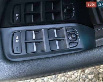 Черный Ягуар I-Pace, объемом двигателя 0 л и пробегом 90 тыс. км за 26900 $, фото 31 на Automoto.ua