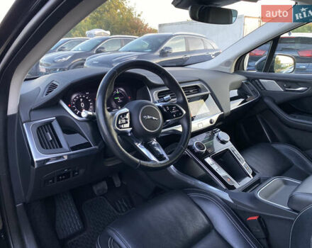 Черный Ягуар I-Pace, объемом двигателя 0 л и пробегом 120 тыс. км за 25900 $, фото 43 на Automoto.ua