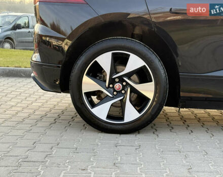 Черный Ягуар I-Pace, объемом двигателя 0 л и пробегом 99 тыс. км за 21900 $, фото 11 на Automoto.ua
