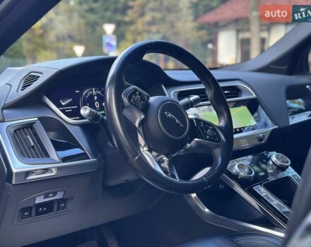 Черный Ягуар I-Pace, объемом двигателя 0 л и пробегом 78 тыс. км за 22700 $, фото 61 на Automoto.ua