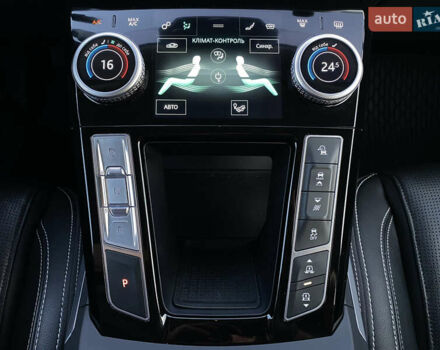 Черный Ягуар I-Pace, объемом двигателя 0 л и пробегом 120 тыс. км за 25900 $, фото 71 на Automoto.ua