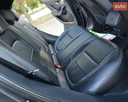 Черный Ягуар I-Pace, объемом двигателя 0 л и пробегом 72 тыс. км за 23150 $, фото 52 на Automoto.ua