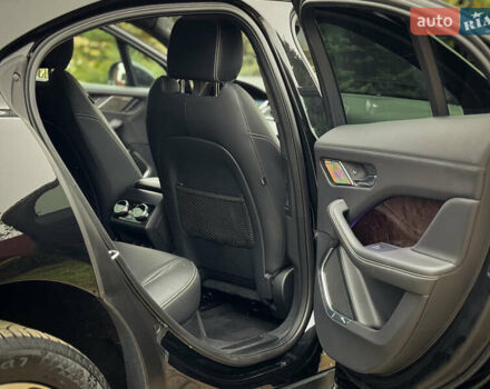 Черный Ягуар I-Pace, объемом двигателя 0 л и пробегом 138 тыс. км за 24500 $, фото 54 на Automoto.ua