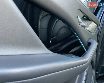 Черный Ягуар I-Pace, объемом двигателя 0 л и пробегом 120 тыс. км за 25900 $, фото 115 на Automoto.ua