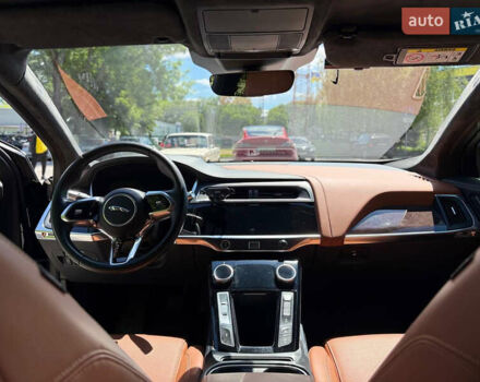 Черный Ягуар I-Pace, объемом двигателя 0 л и пробегом 77 тыс. км за 32000 $, фото 6 на Automoto.ua
