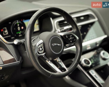 Черный Ягуар I-Pace, объемом двигателя 0 л и пробегом 138 тыс. км за 24500 $, фото 40 на Automoto.ua