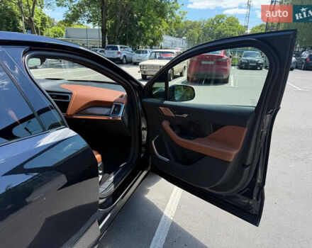 Черный Ягуар I-Pace, объемом двигателя 0 л и пробегом 77 тыс. км за 32000 $, фото 4 на Automoto.ua